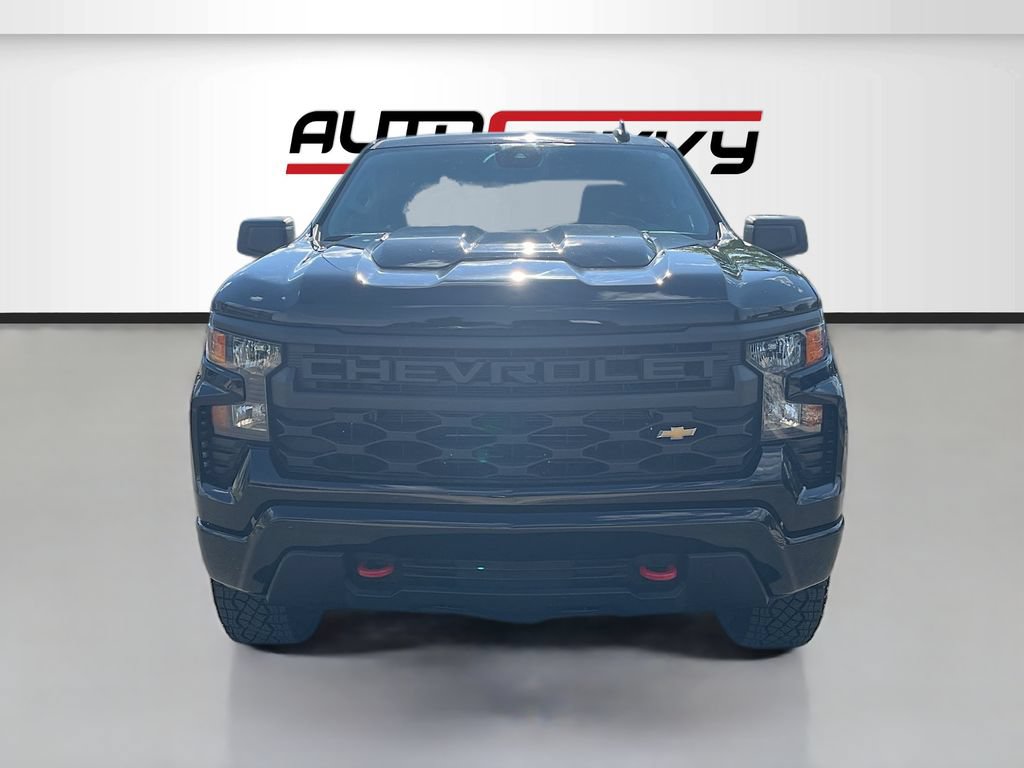 Used 2025 Chevrolet Silverado 1500 Custom Trail Boss AWD/4WD image 2