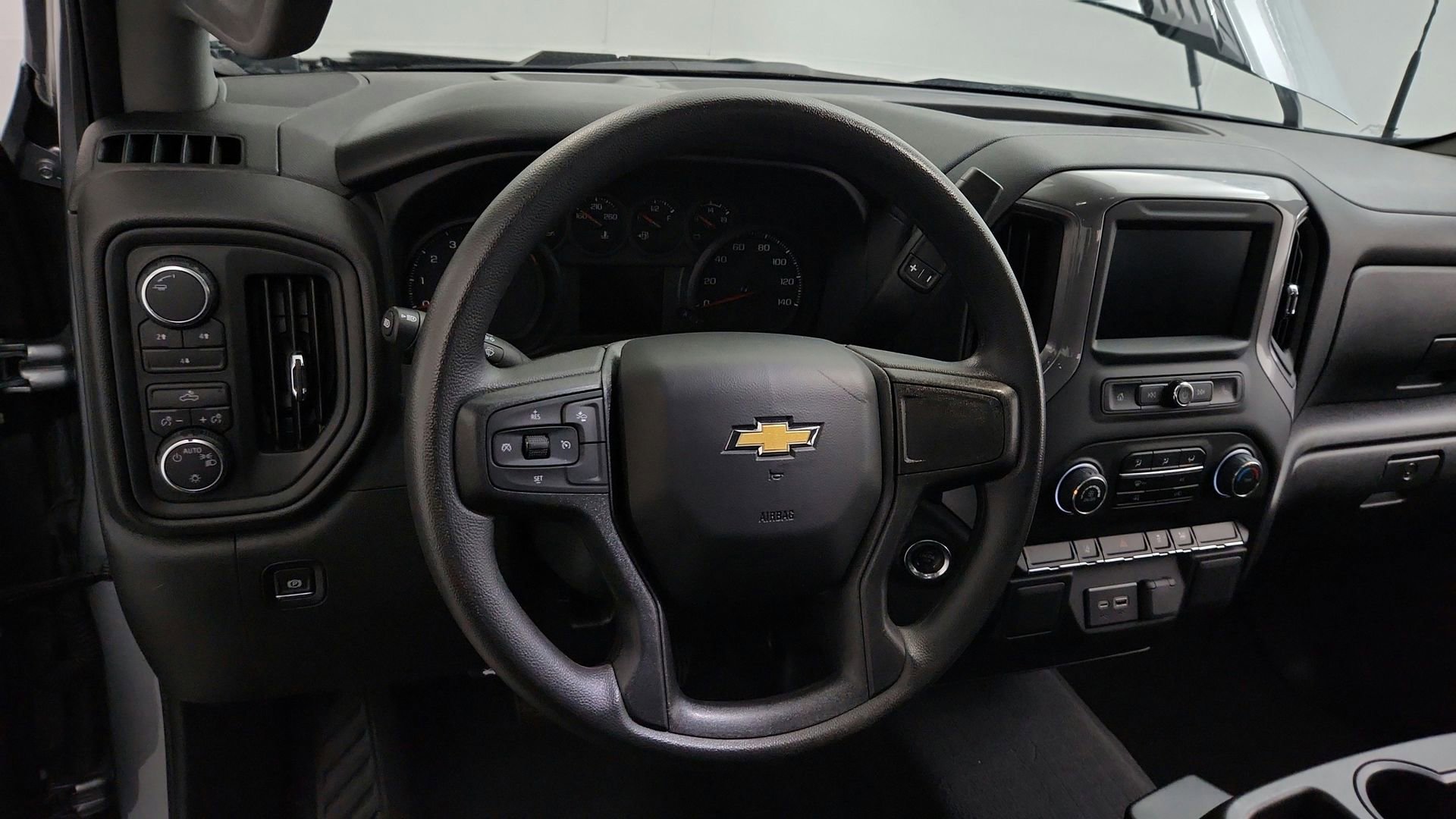 Used 2024 Chevrolet Silverado 2500 Custom w/ Snow Plow Prep/Camper Package image 13