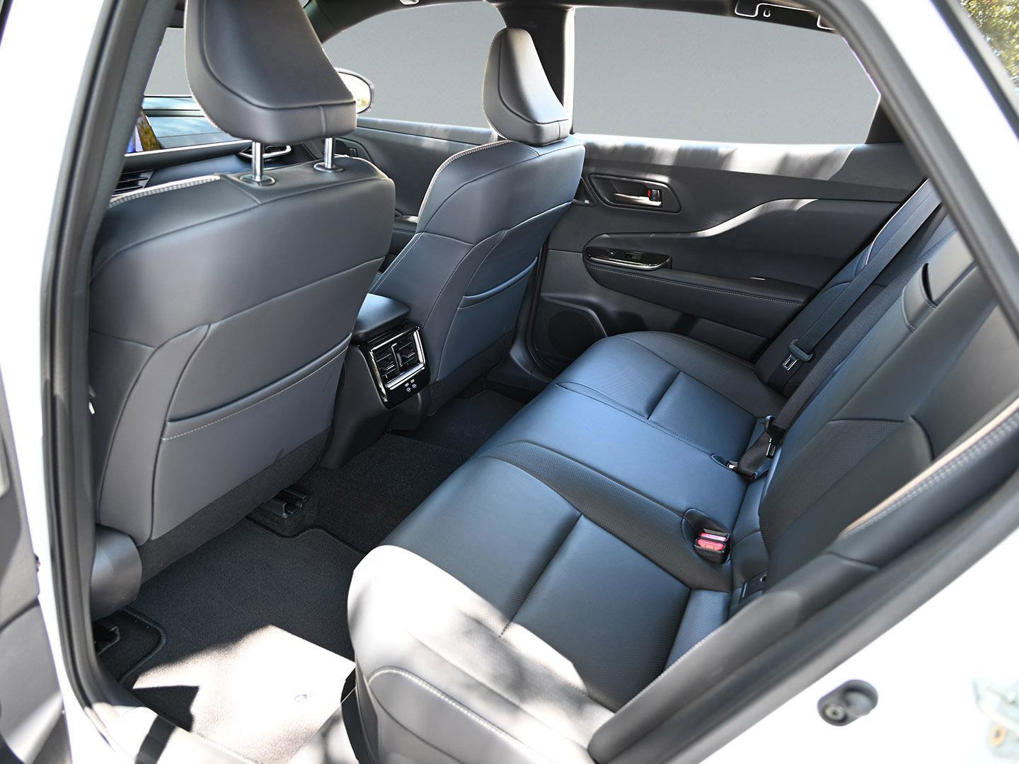 Used 2025 Toyota Crown Platinum image 31