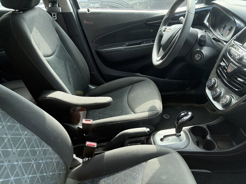 Used 2022 Chevrolet Spark LT FWD image 5
