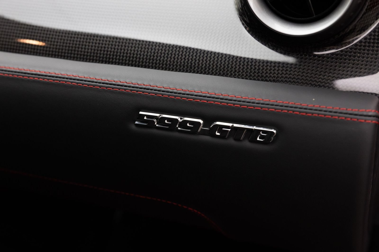 Used 2009 Ferrari 599 GTB Fiorano RWD image 27