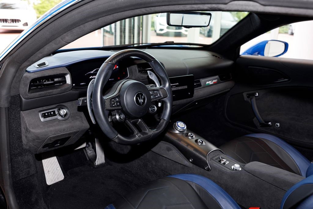 Certified 2022 Maserati MC20 Coupe RWD image 24
