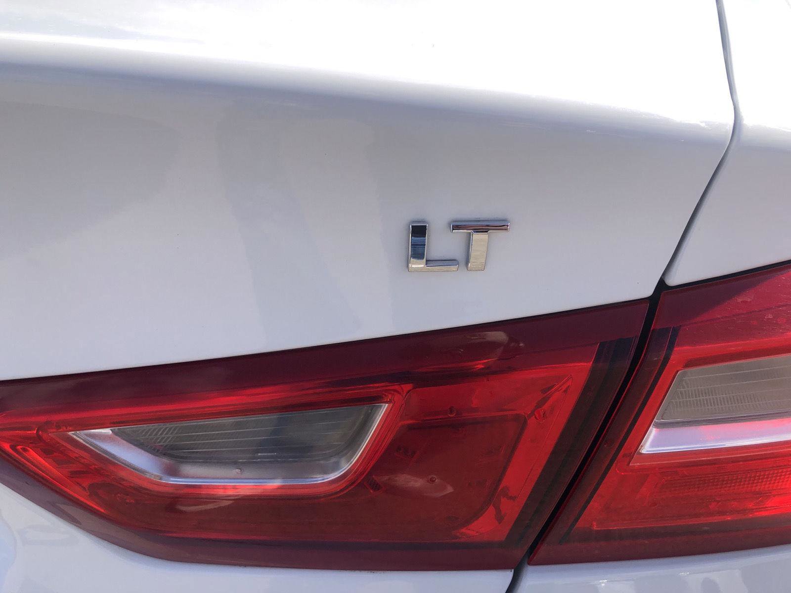 Used 2023 Chevrolet Malibu LT FWD image 7