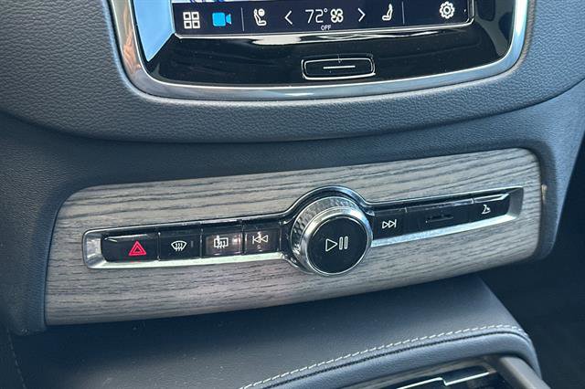 Certified 2023 Volvo XC90 T8 Ultimate w/ Protection Package Premier image 24