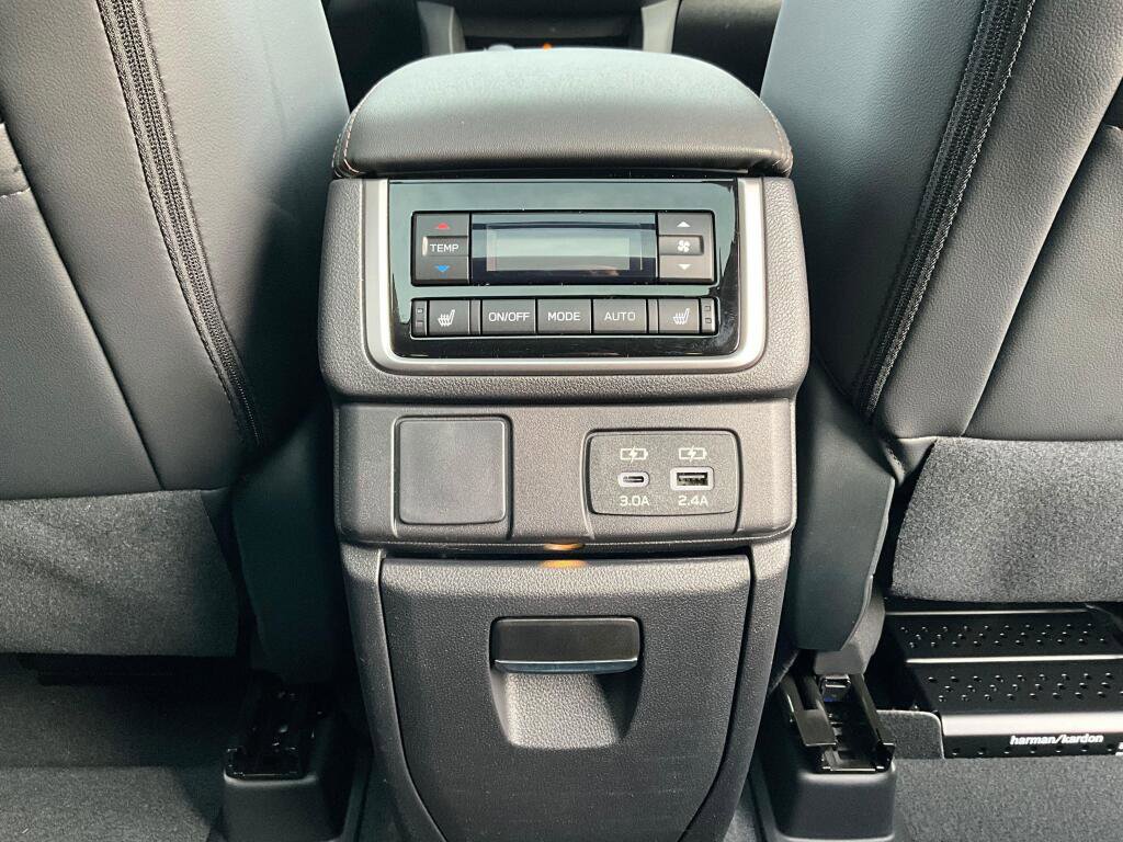 New 2026 Subaru Ascent Limited Bronze image 18