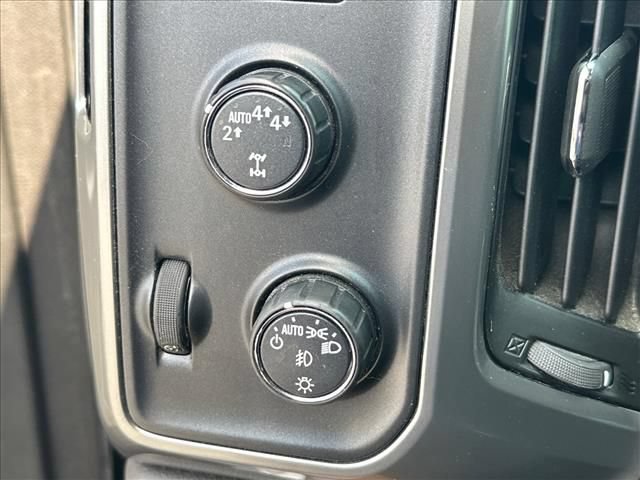 Used 2018 Chevrolet Silverado 1500 LT w/ All Star Edition AWD/4WD image 21