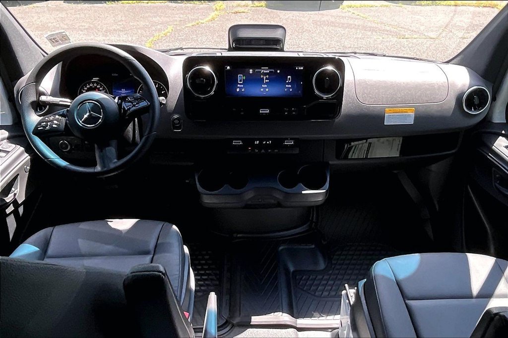 Used 2026 Mercedes-Benz Sprinter 2500 image 14