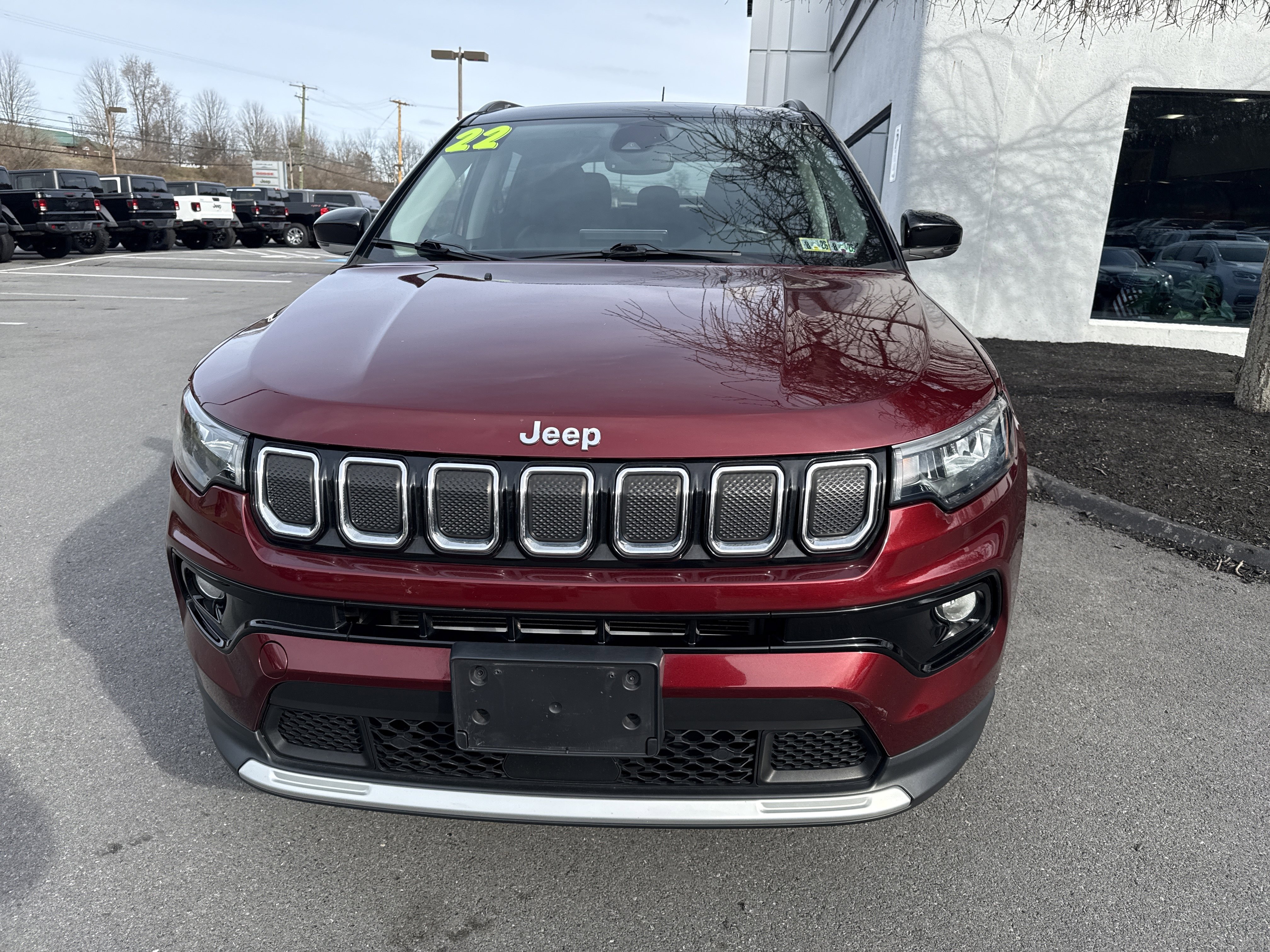 Used 2022 Jeep Compass Limited w/ Sun and Sound Group image 9