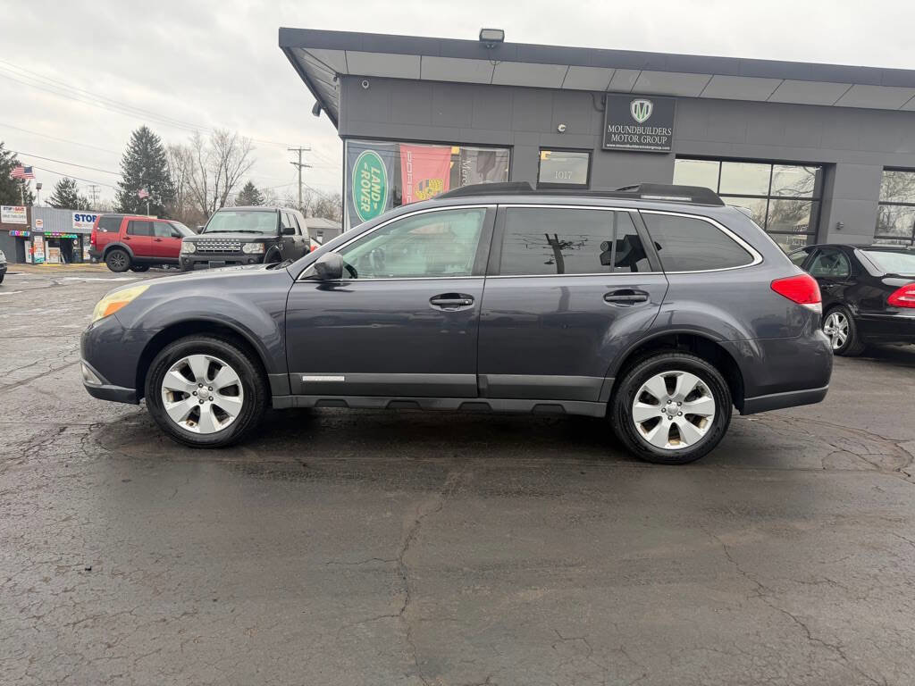 Used 2010 Subaru Outback 2.5i Premium image 2