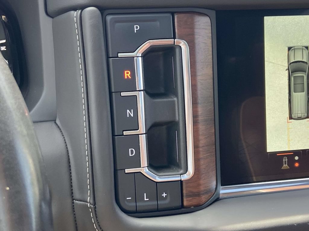 Used 2023 GMC Yukon XL Denali Ultimate AWD/4WD image 28
