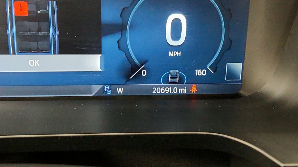 Used 2023 Ford Expedition Limited image 16