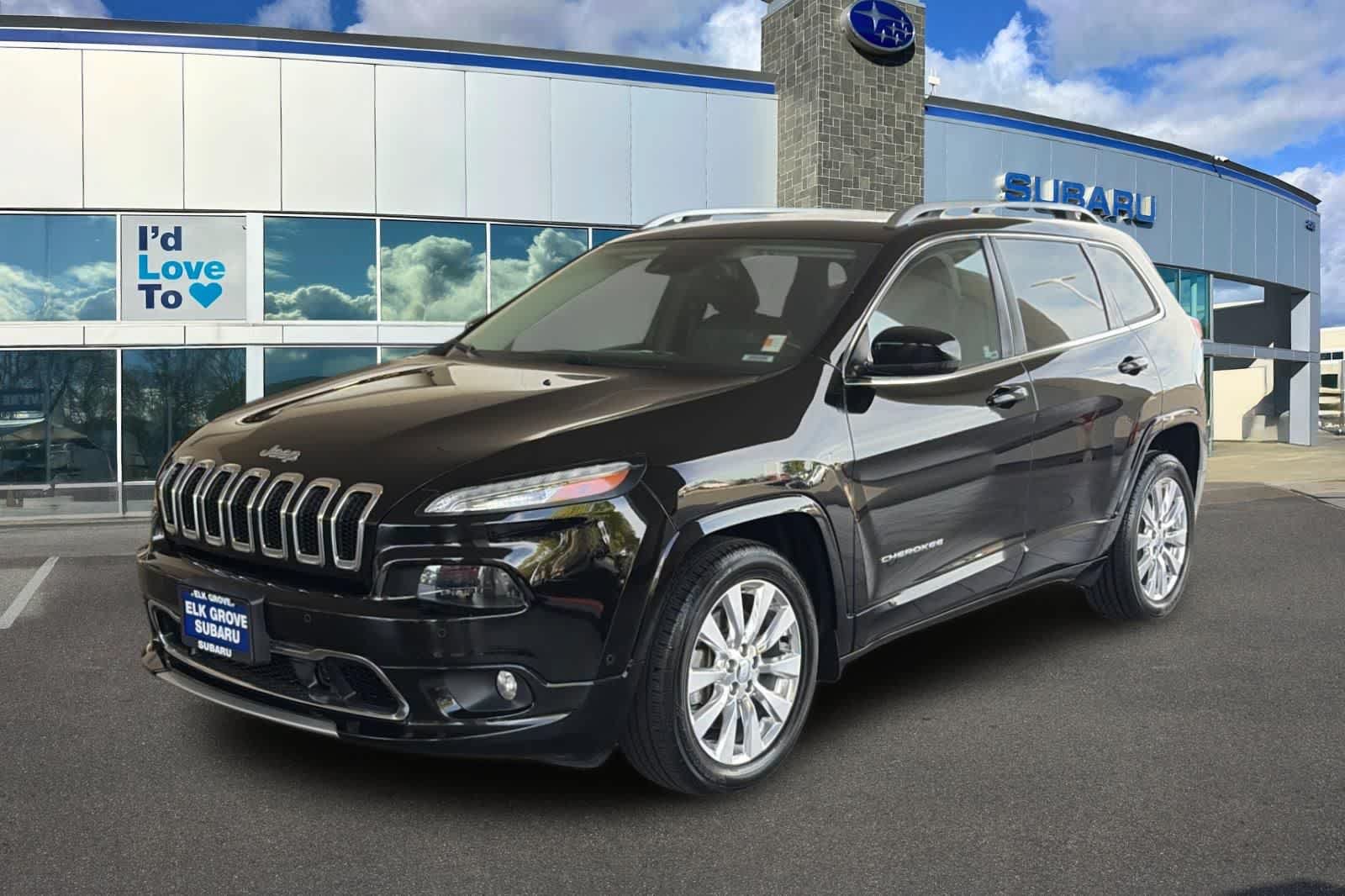 Used 2017 Jeep Cherokee Overland w/ Technology Group FWD image 1