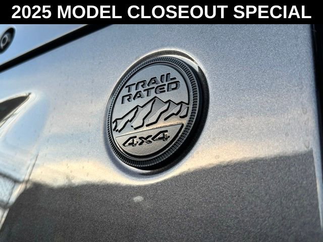 New 2025 Jeep Gladiator Sport AWD/4WD image 18