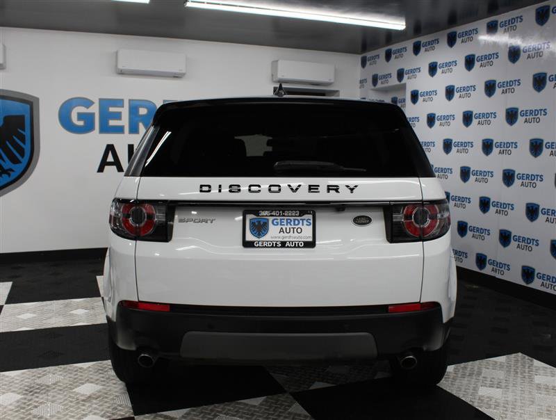 Used 2018 Land Rover Discovery Sport SE image 3