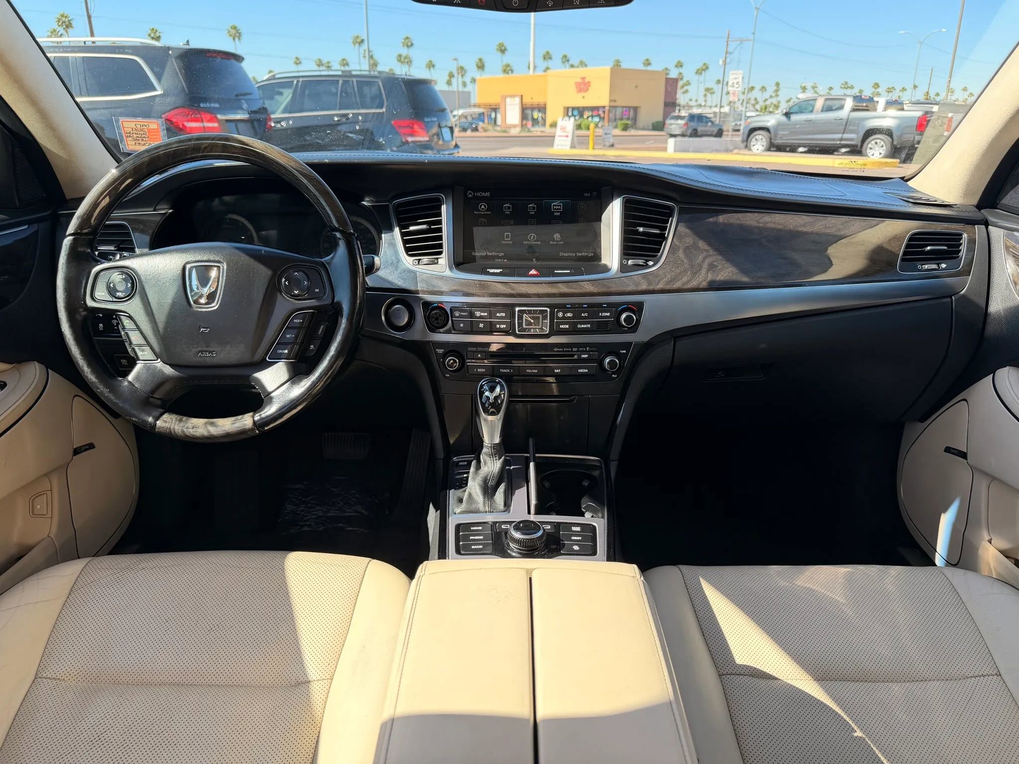 Used 2014 Hyundai Equus Signature image 39