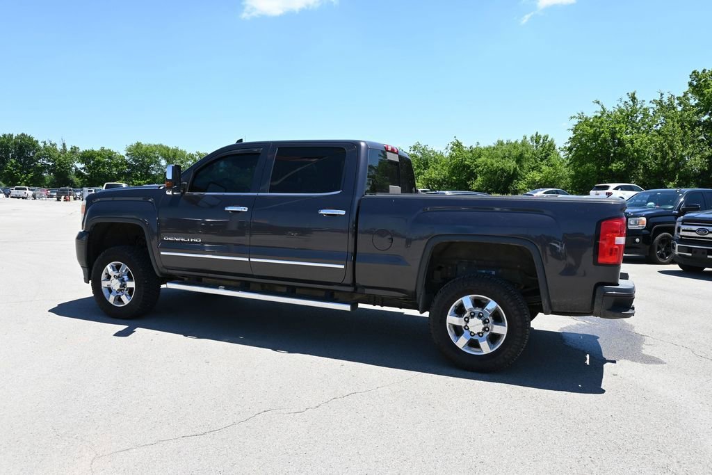 Used 2015 GMC Sierra 3500 Denali w/ Duramax Plus Package AWD/4WD image 10