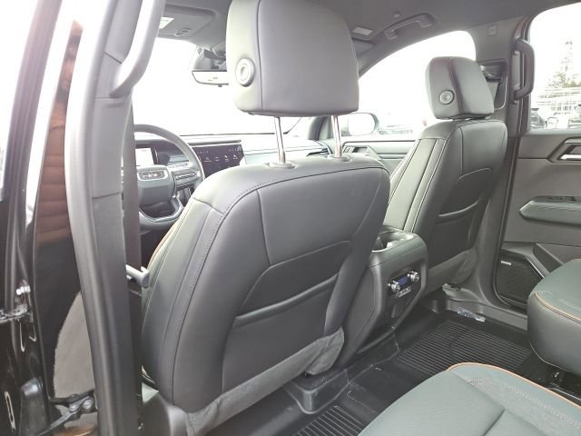 New 2026 GMC Acadia AT4 w/ LPO, All-Weather Package image 19