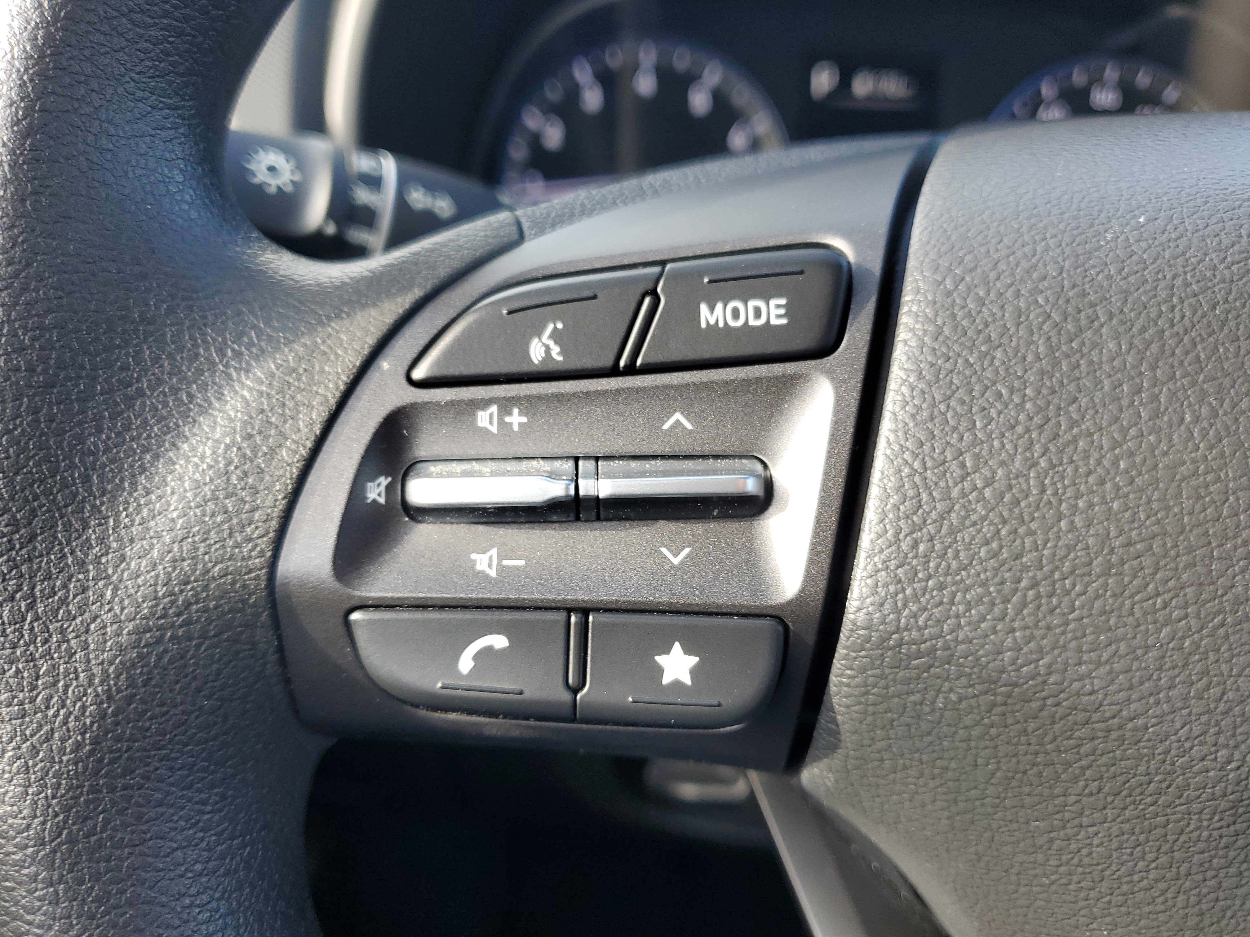 Used 2023 Hyundai Kona SE w/ Cargo Package image 20