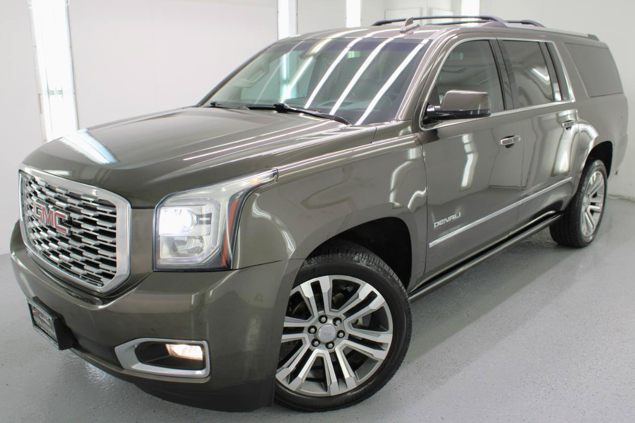 Used 2019 GMC Yukon XL Denali w/ Denali Ultimate Package AWD/4WD image 30
