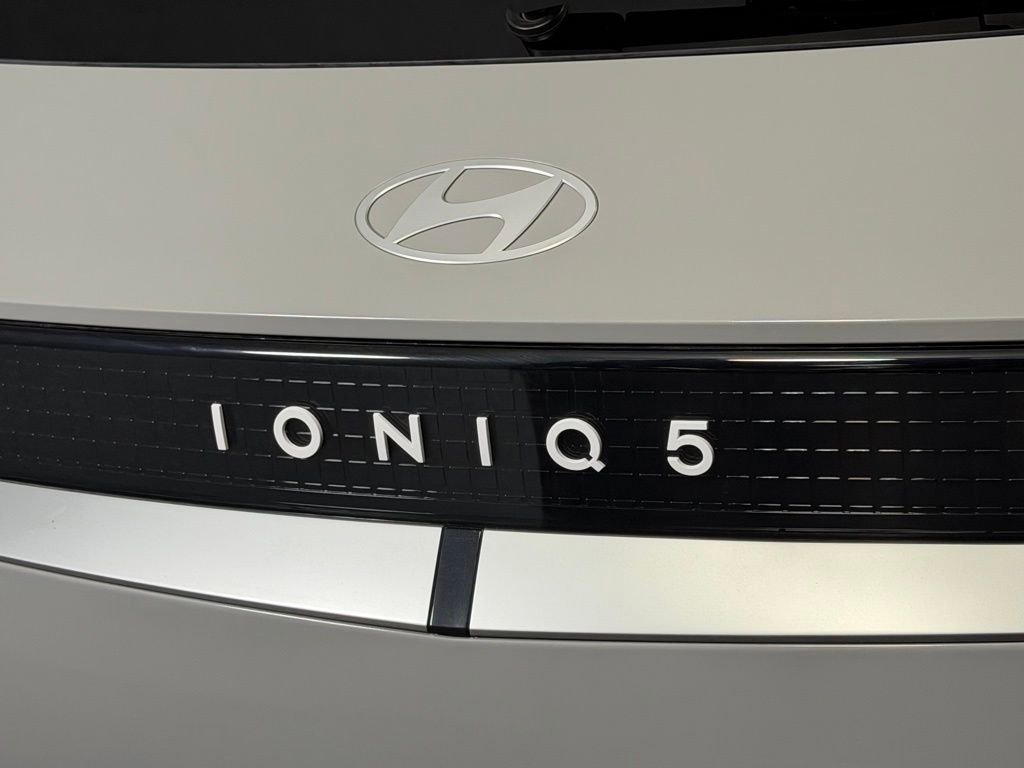 Used 2025 Hyundai Ioniq 5 SEL RWD image 11