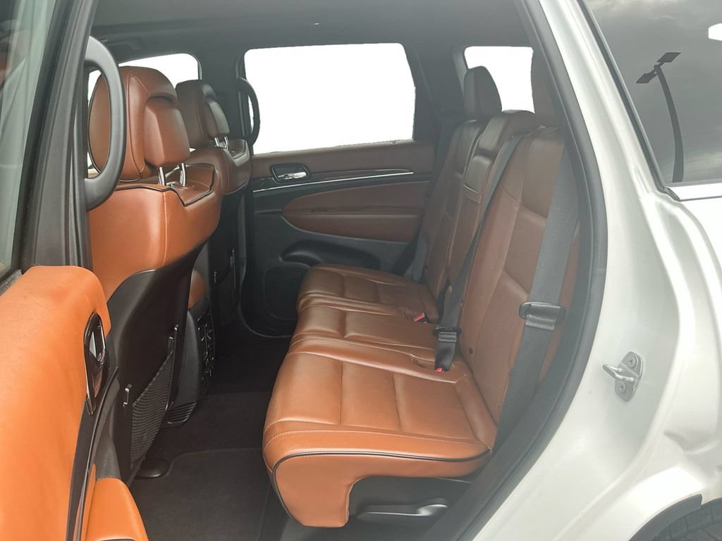 Used 2020 Jeep Grand Cherokee Overland AWD/4WD image 21