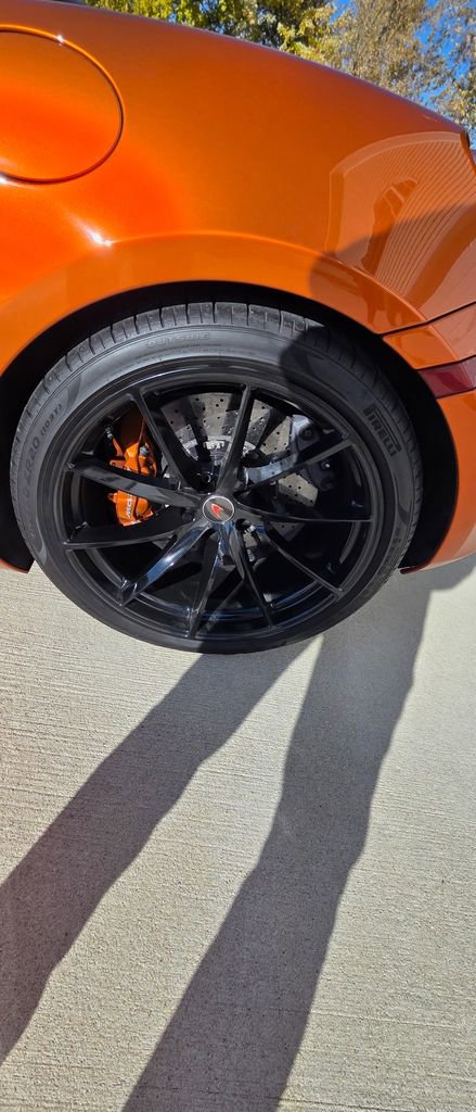 Used 2018 McLaren 720S image 30