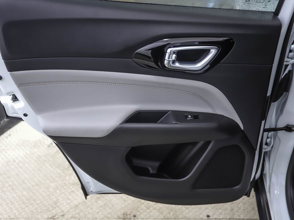 Used 2024 Jeep Compass Limited image 20