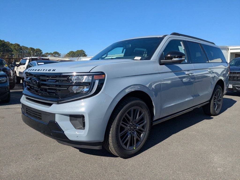 New 2025 Ford Expedition Max Platinum w/ Stealth Performance Package AWD/4WD image 8