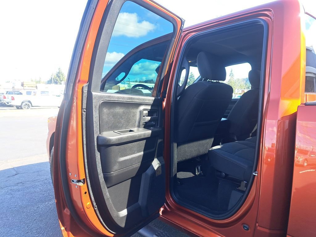 Used 2023 RAM 1500 Express AWD/4WD image 12