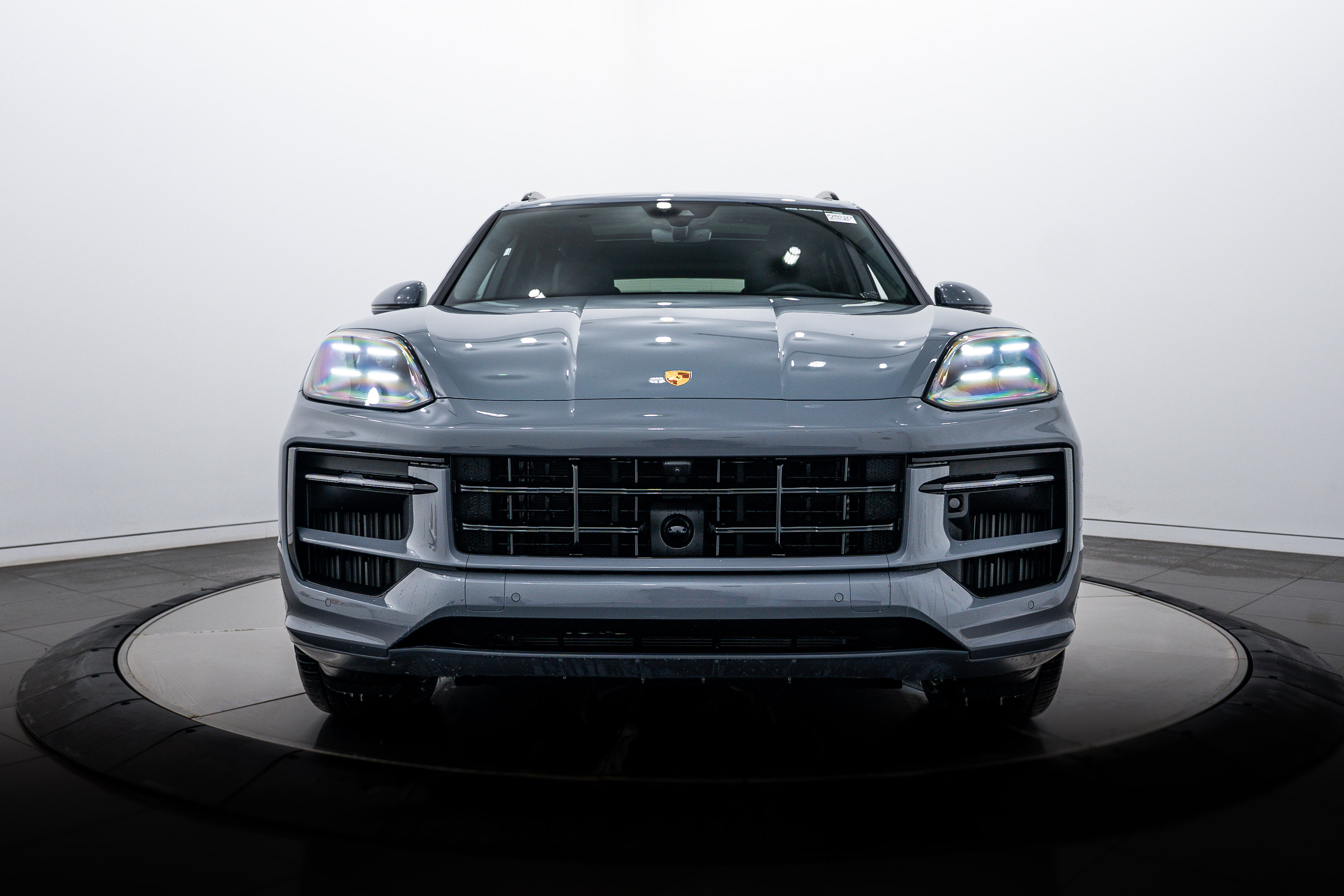 New 2026 Porsche Cayenne GTS AWD/4WD image 10