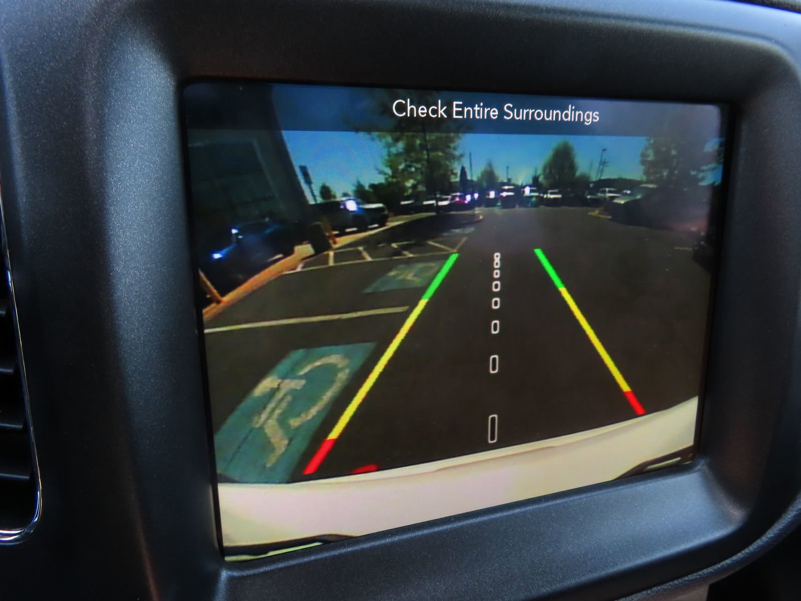 Used 2017 Jeep Compass Trailhawk w/ Navigation Group image 24