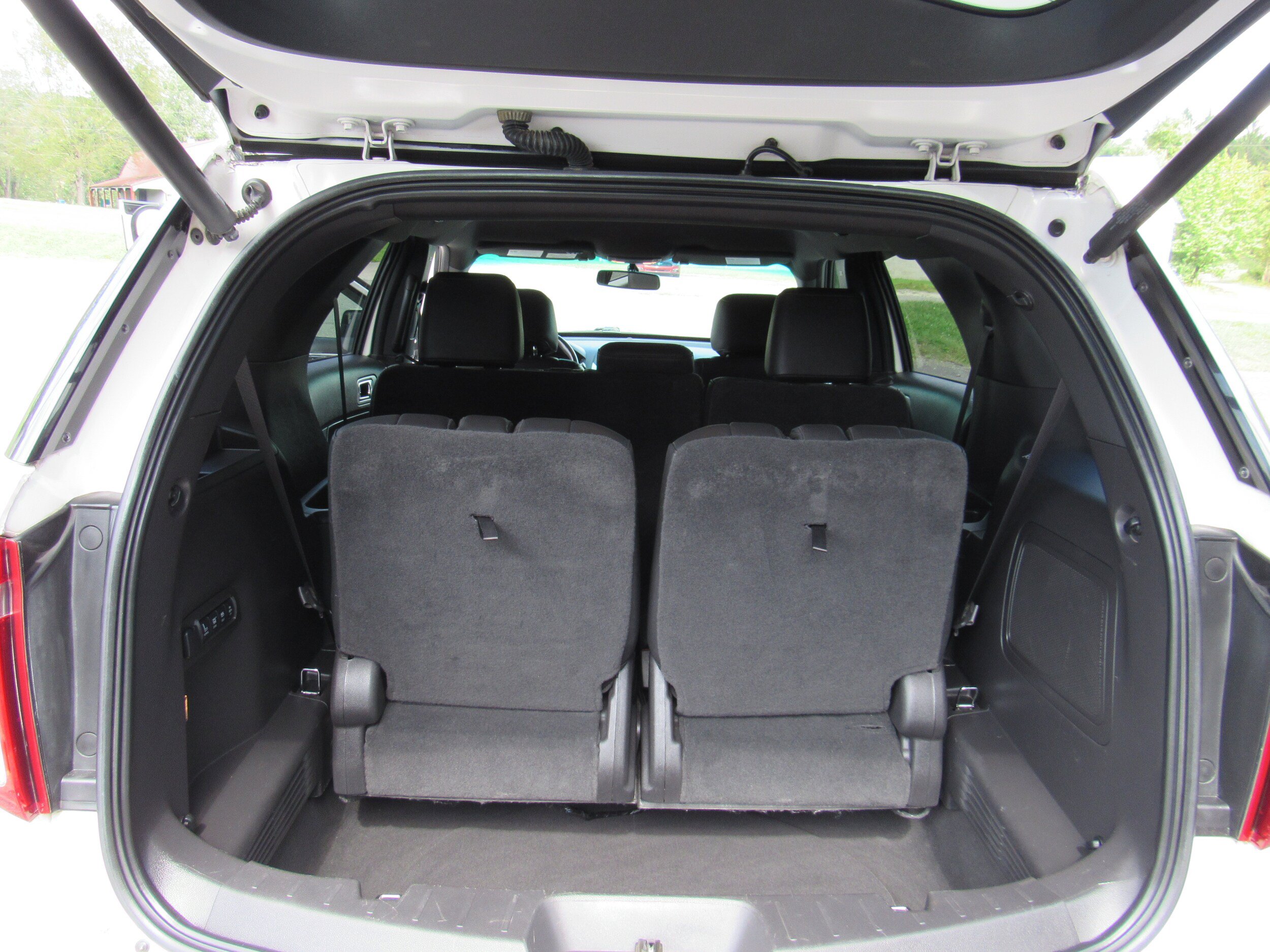 Used 2015 Ford Explorer Limited w/ Equipment Group 301A AWD/4WD image 28