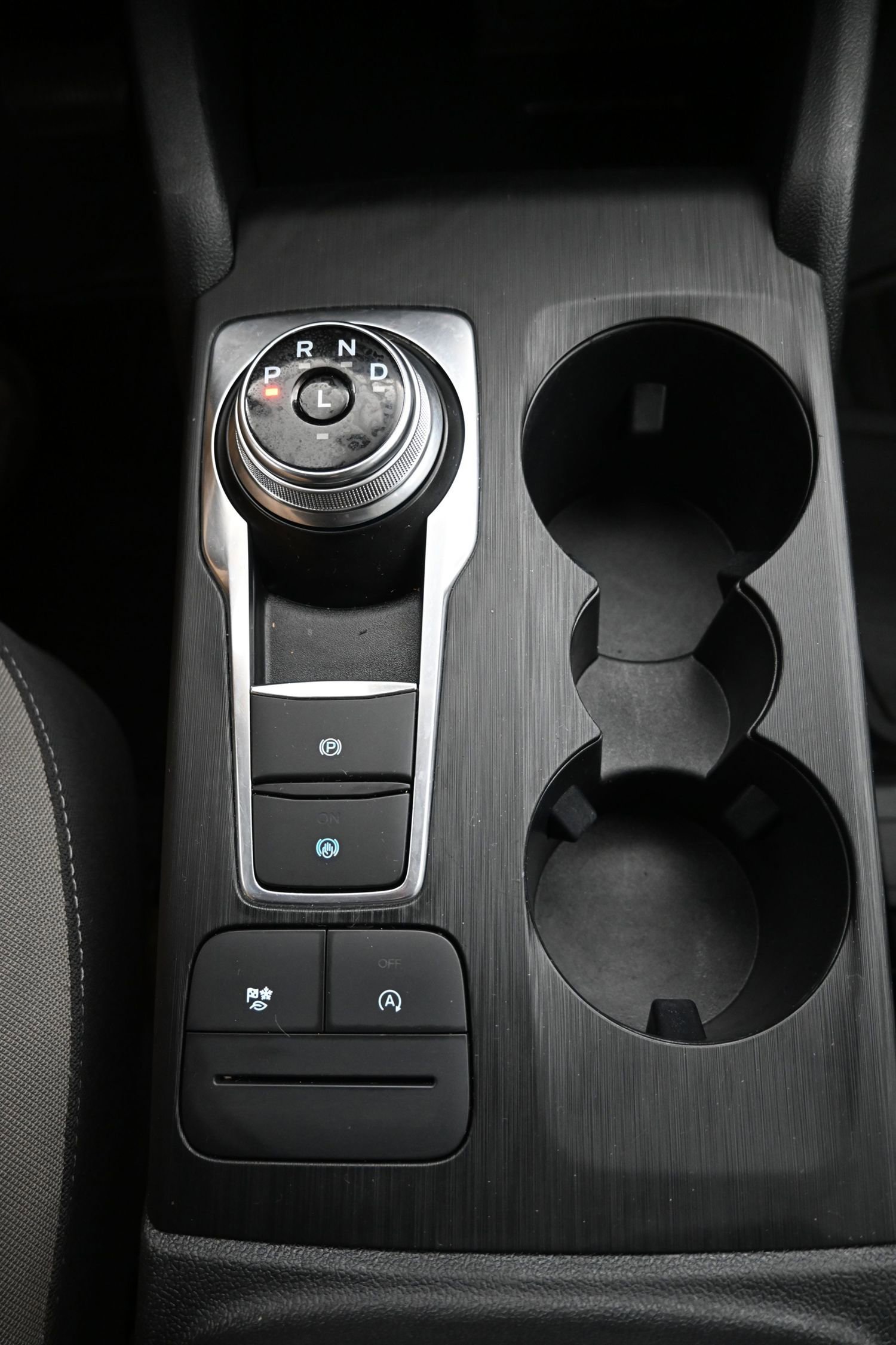 Used 2021 Ford Escape SE image 20