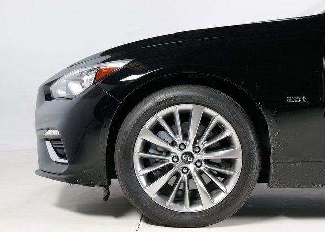 Used 2018 INFINITI Q50 Luxe w/ Essential Package (2.0T Luxe) image 30