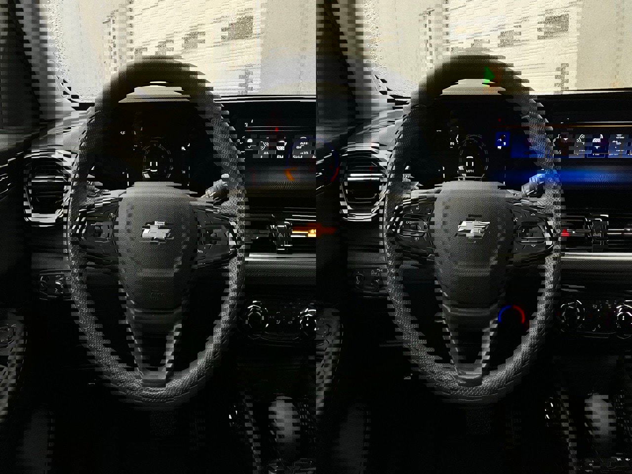 Used 2025 Chevrolet TrailBlazer LT image 29