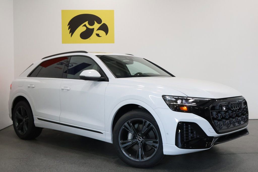 New 2026 Audi Q8 Premium image 2