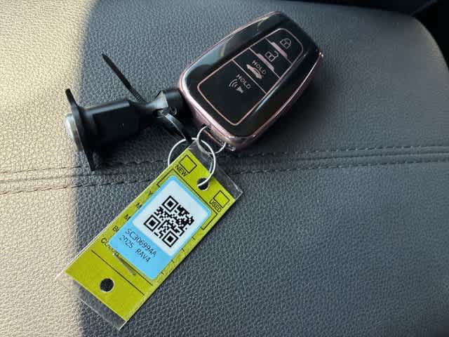 Used 2025 Toyota RAV4 XLE Premium FWD image 38