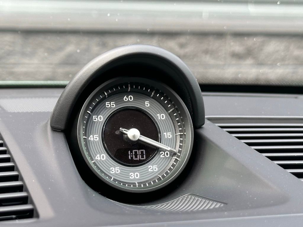 Certified 2026 Porsche 911 Carrera GTS image 33