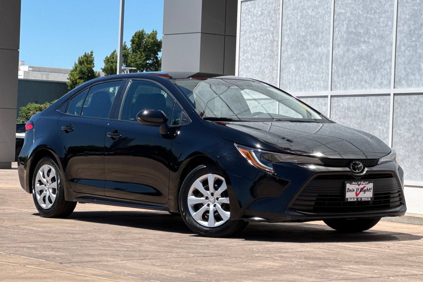 Certified 2024 Toyota Corolla LE FWD image 2