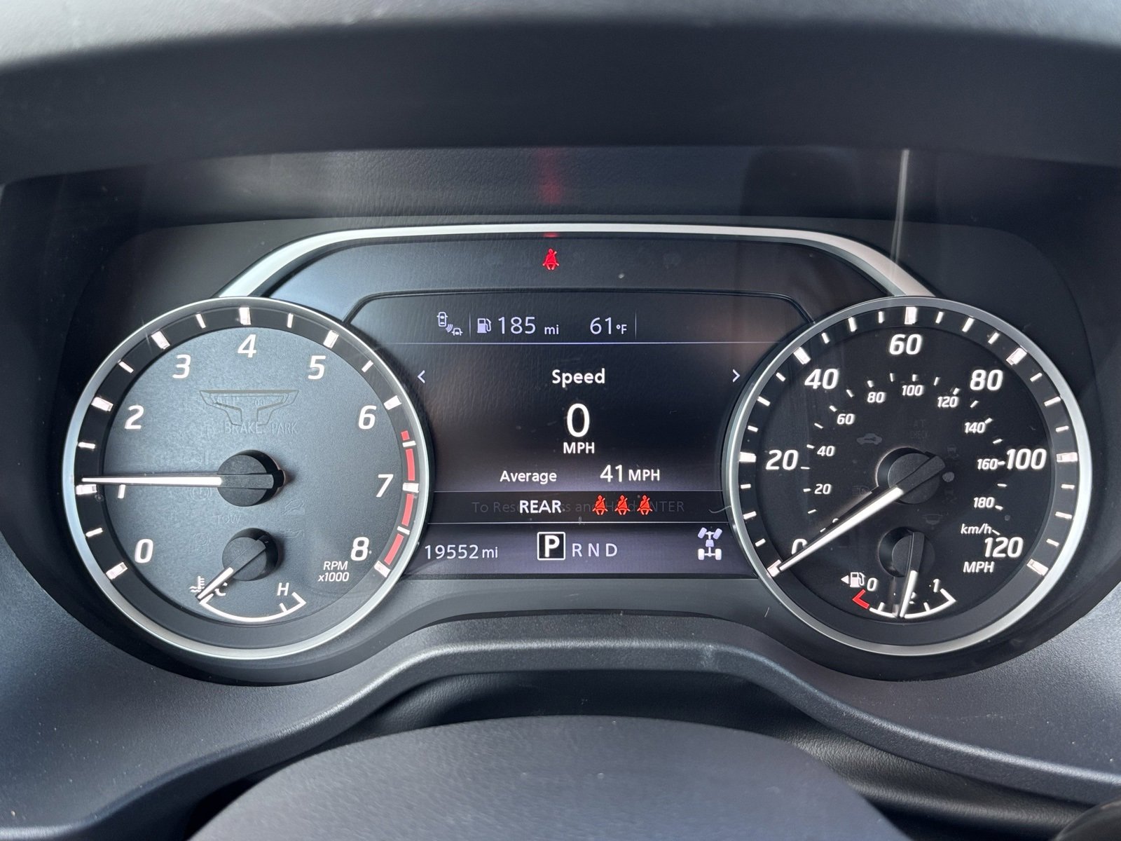 Used 2024 Nissan Titan SV image 7