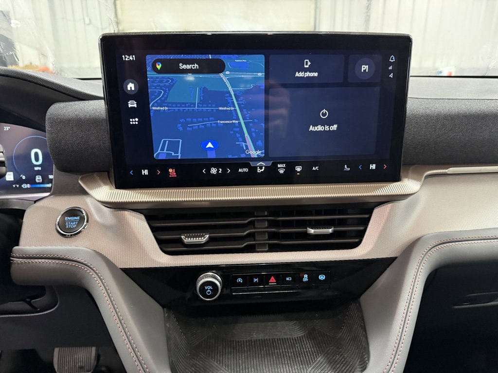 Used 2025 Ford Explorer Active w/ Active Comfort Package image 7