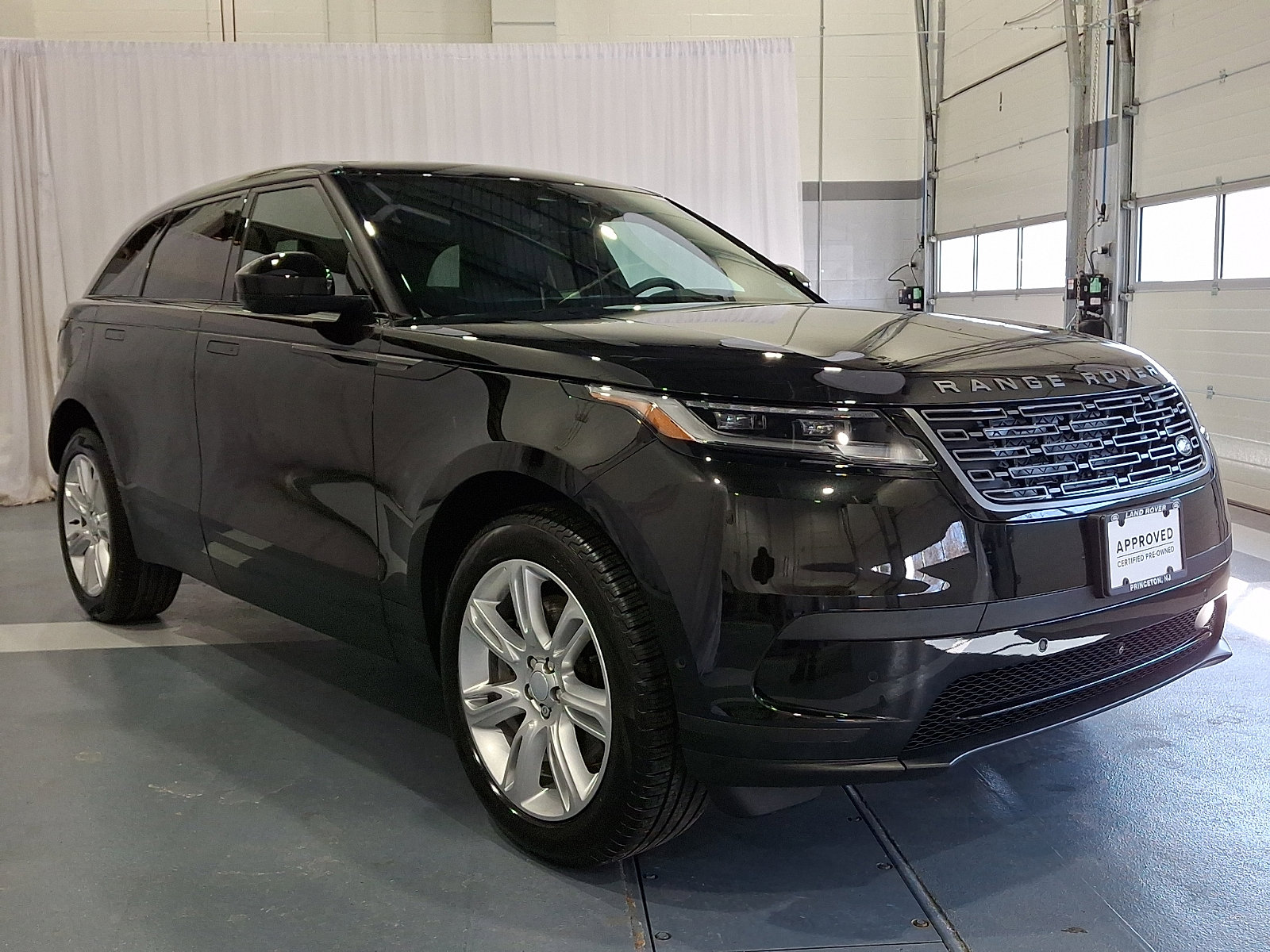 Used 2026 Land Rover Range Rover Velar S image 6