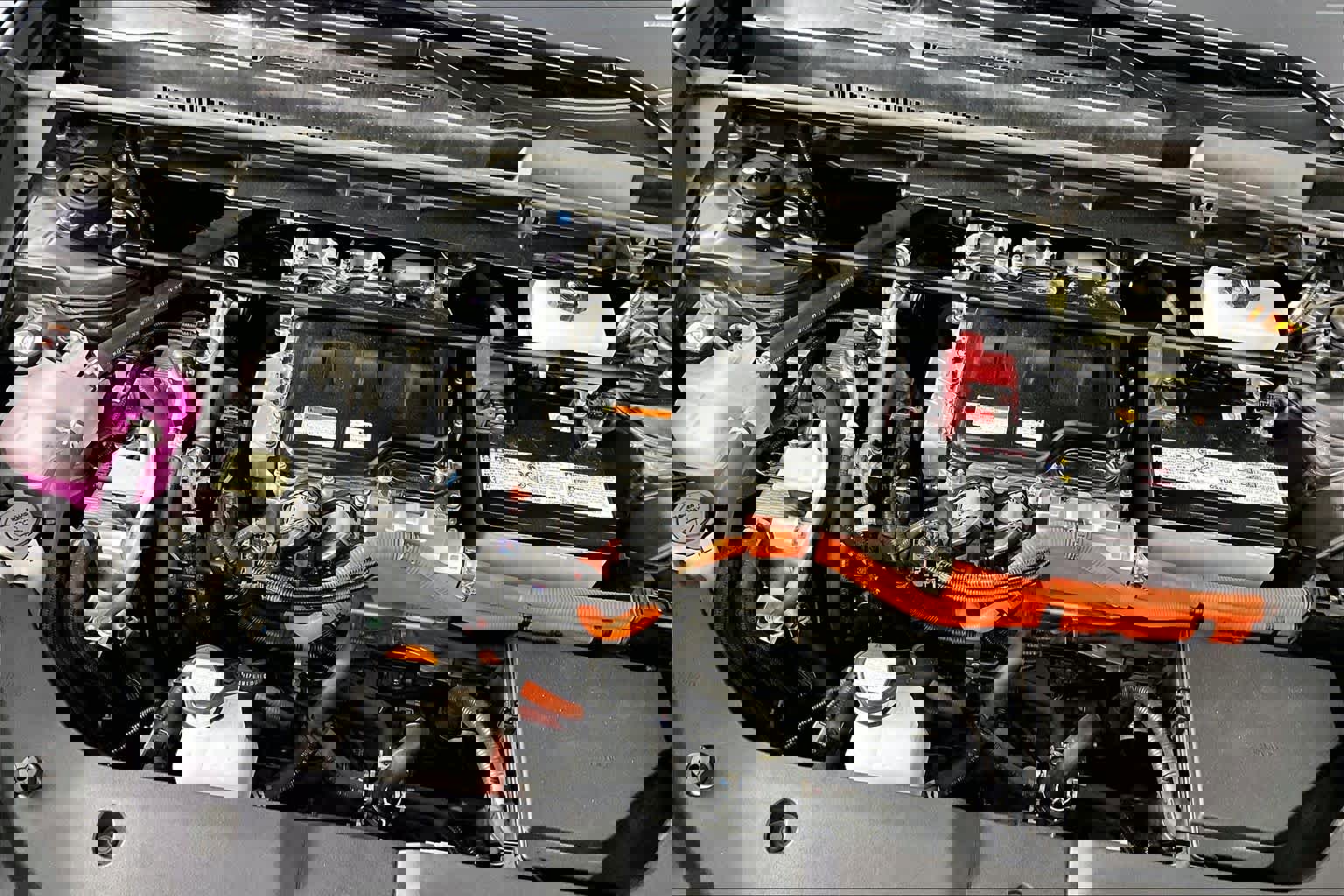 Used 2023 Lexus RZ 450e Premium image 32