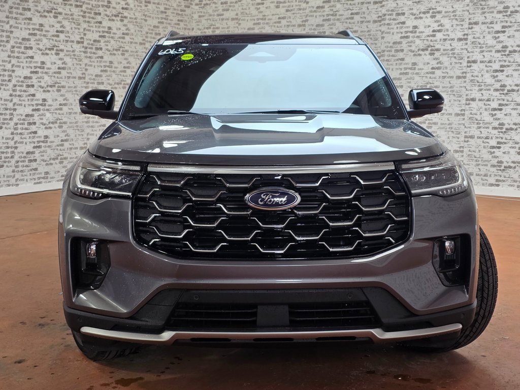 New 2026 Ford Explorer Platinum image 3