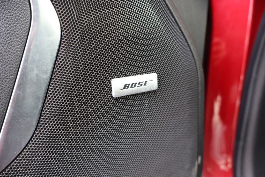 Used 2021 GMC Yukon SLT w/ Rear Media and Nav Package image 13