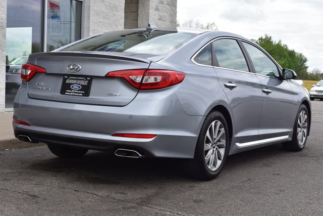 Used 2017 Hyundai Sonata Sport w/ Value Edition Package 02 FWD image 14