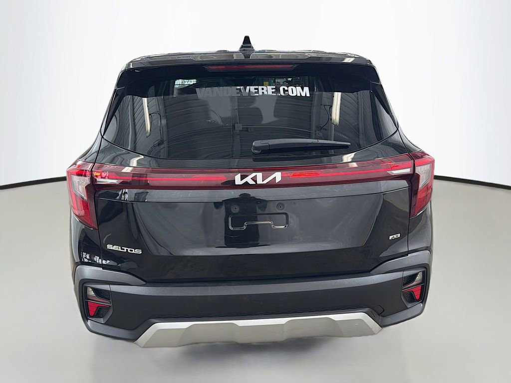Used 2025 Kia Seltos LX AWD/4WD image 9