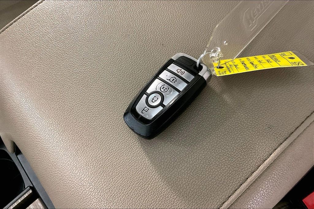 Used 2023 Ford Expedition Max Limited image 14