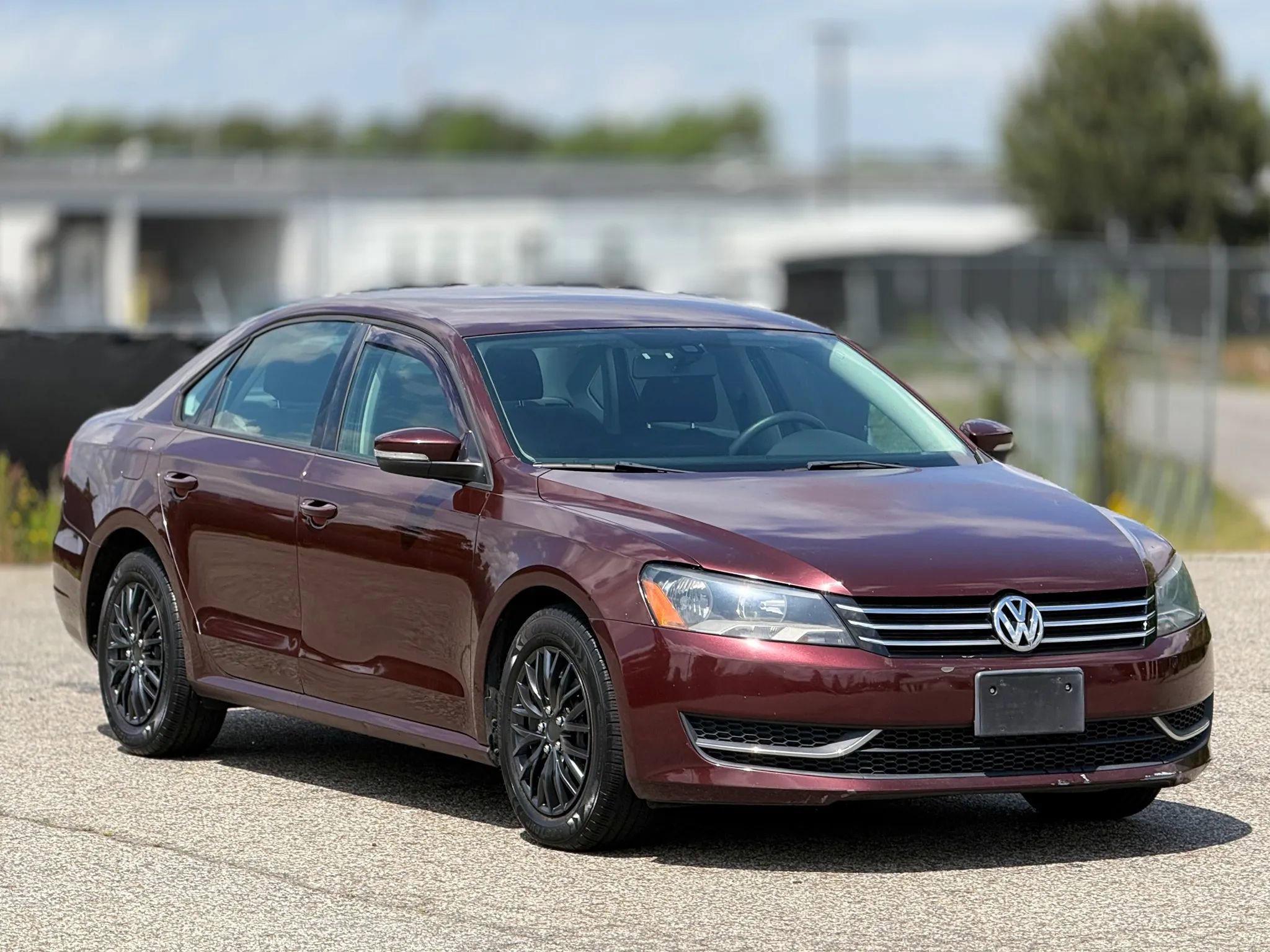 Used 2013 Volkswagen Passat 2.5 S FWD image 1