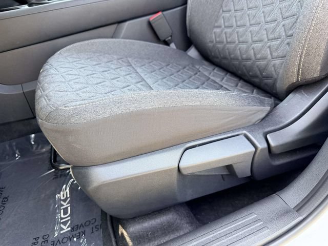 Certified 2025 Nissan Kicks SV FWD image 15